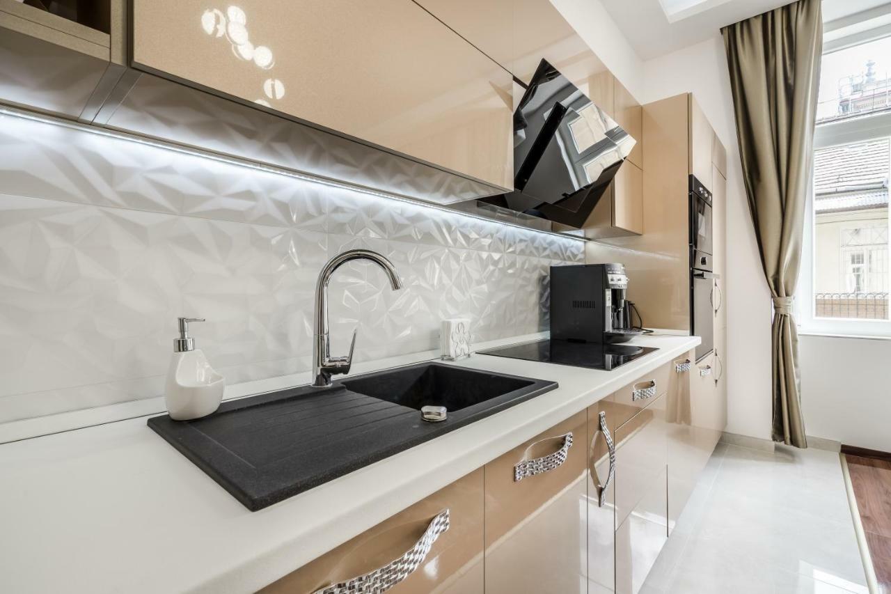 Centrum Opera Luxury Apartment With Free Garage Budapest Extérieur photo